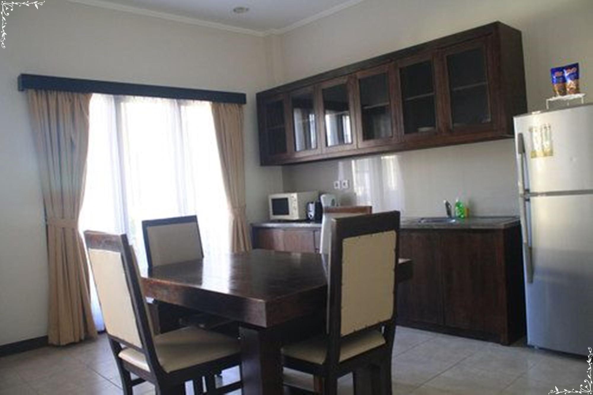 Kuta Town House Apartments Ngoại thất bức ảnh